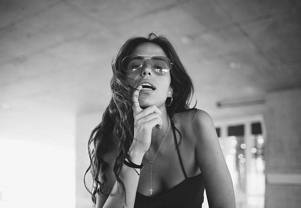 shades 03 bw